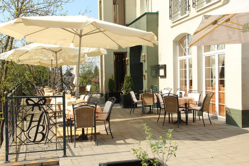 Luxury Garni Brix