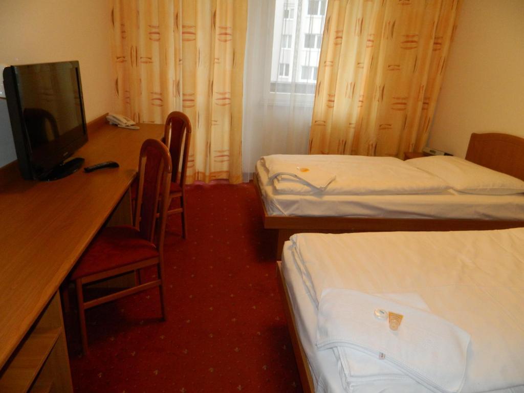 Hotel Nivy 3*