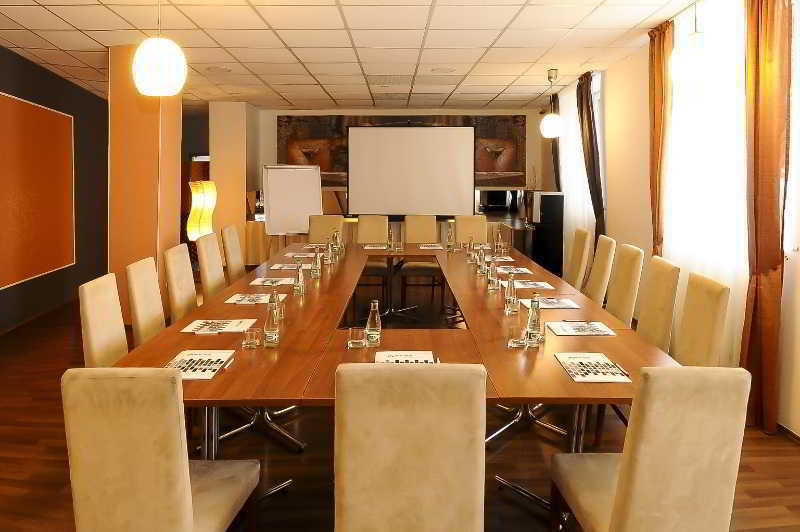 Color Hotel 3*