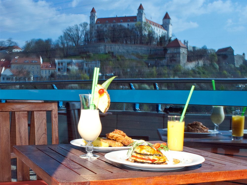Park By Radisson Danube Hotel 4*