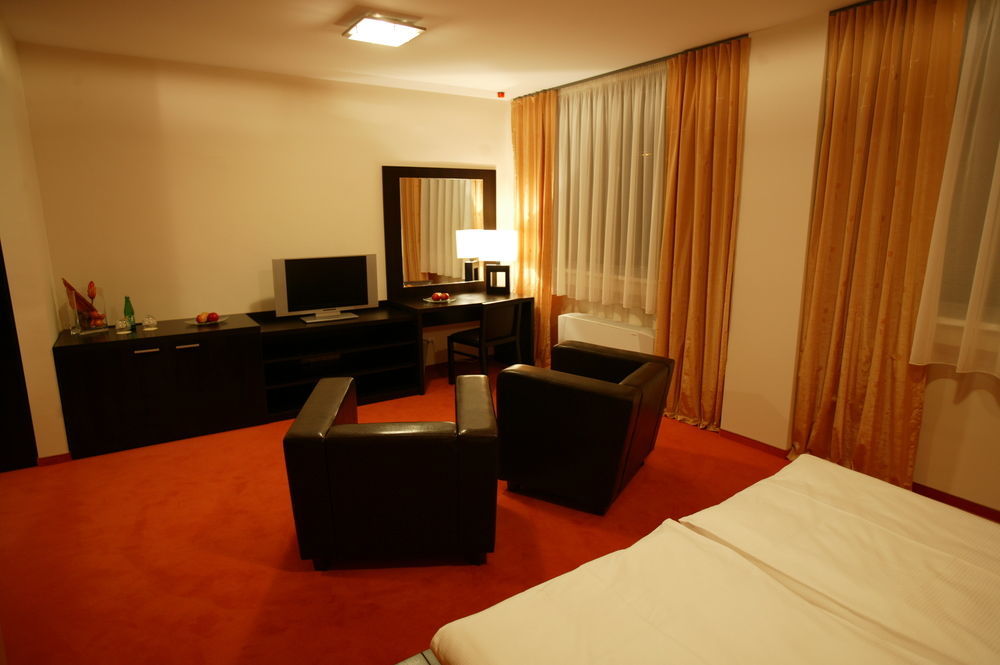 Hotel Aston