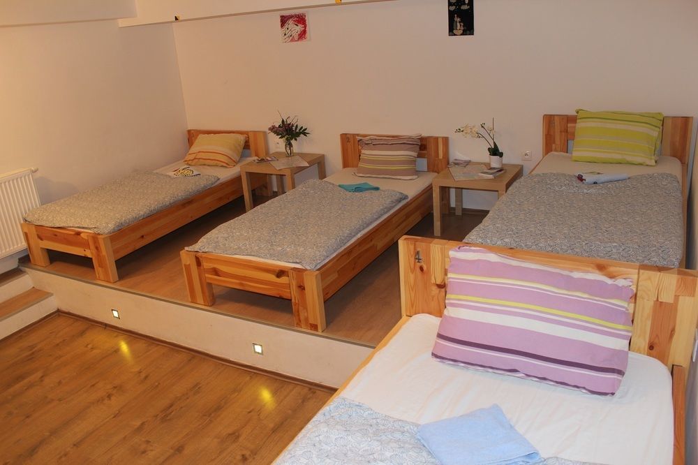 Hostel Old Town *