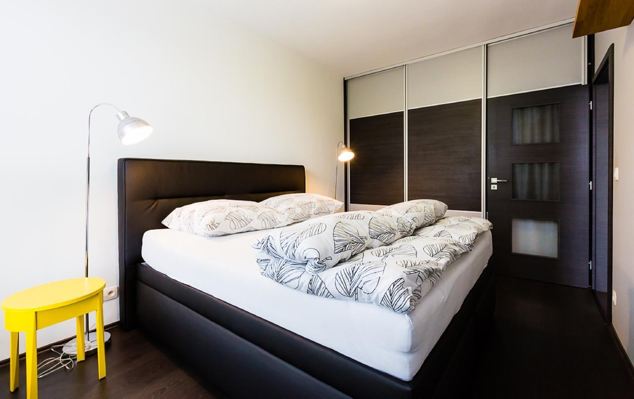Jm Apartments Viktoria Nivy - Free Garage Parking Apartment Bratislava
