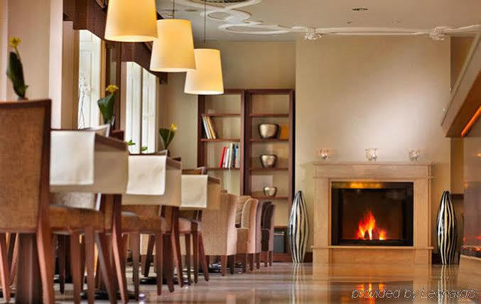 Hotel Roset & 4*