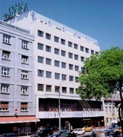 Tatra 4*