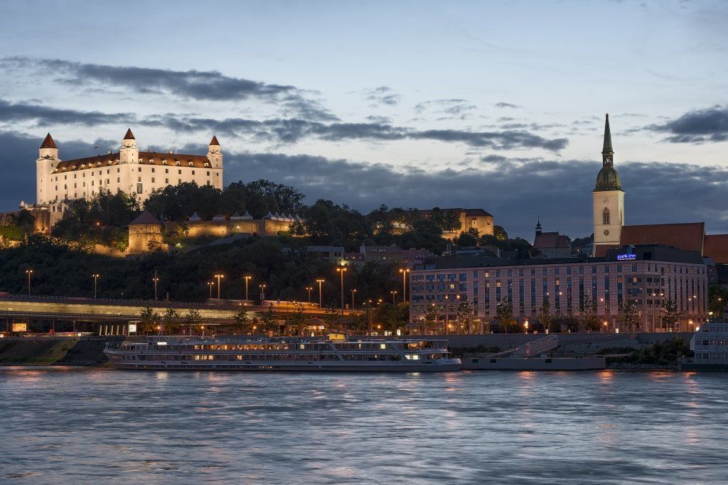 Park By Radisson Danube Hotel