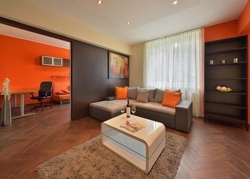 Ambiente Serviced - District Ii *