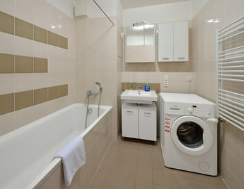 Apartment Ambiente Serviced - District Ii Bratislava