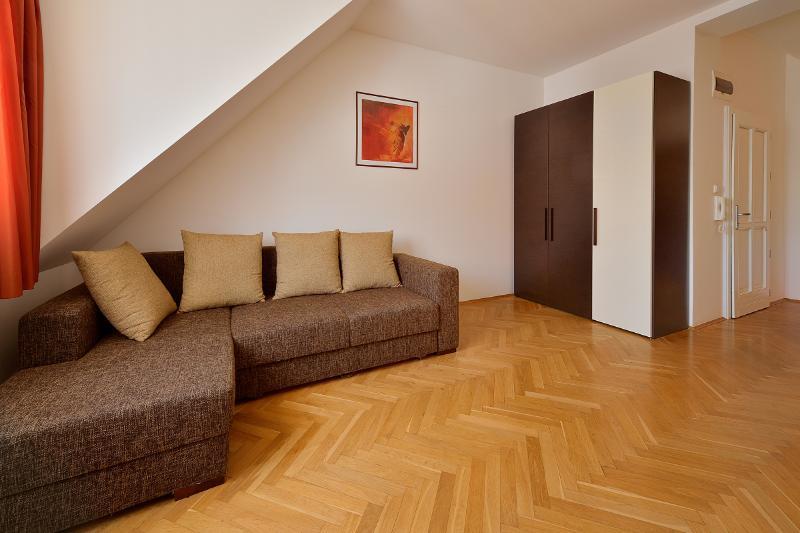 Apartment Ambiente Serviced - Tallerova *