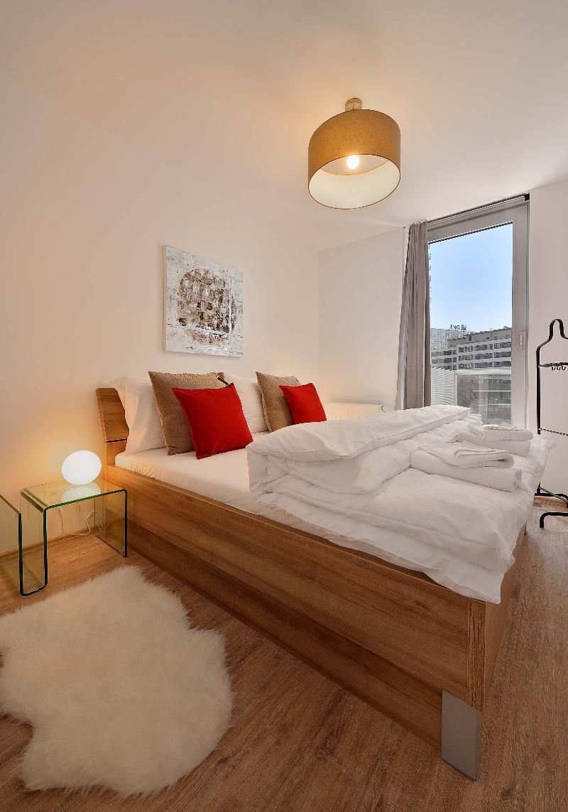 Apollis Business&budget By Ambiente * Bratislava
