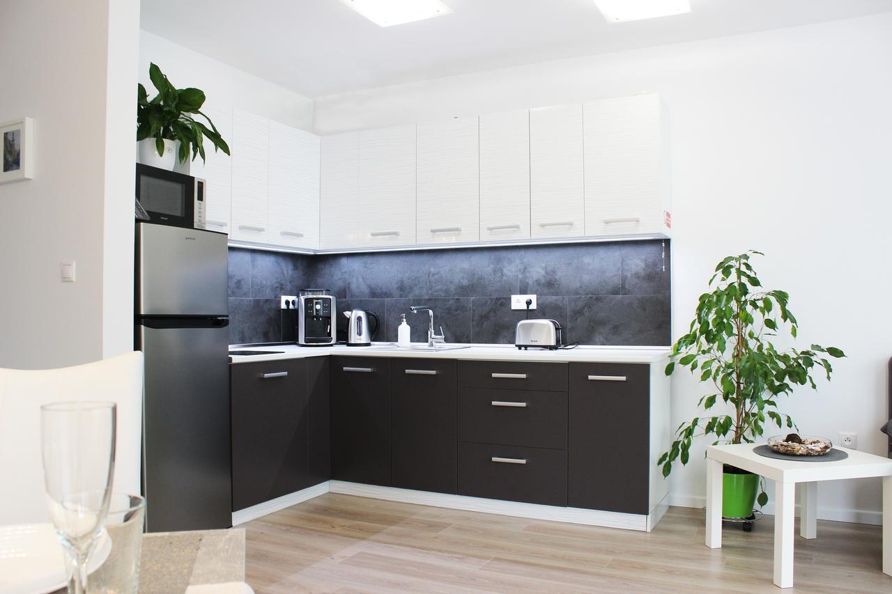 Leo Augustus Apartment *