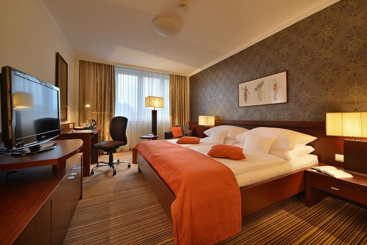 Hotel Apollo 4*