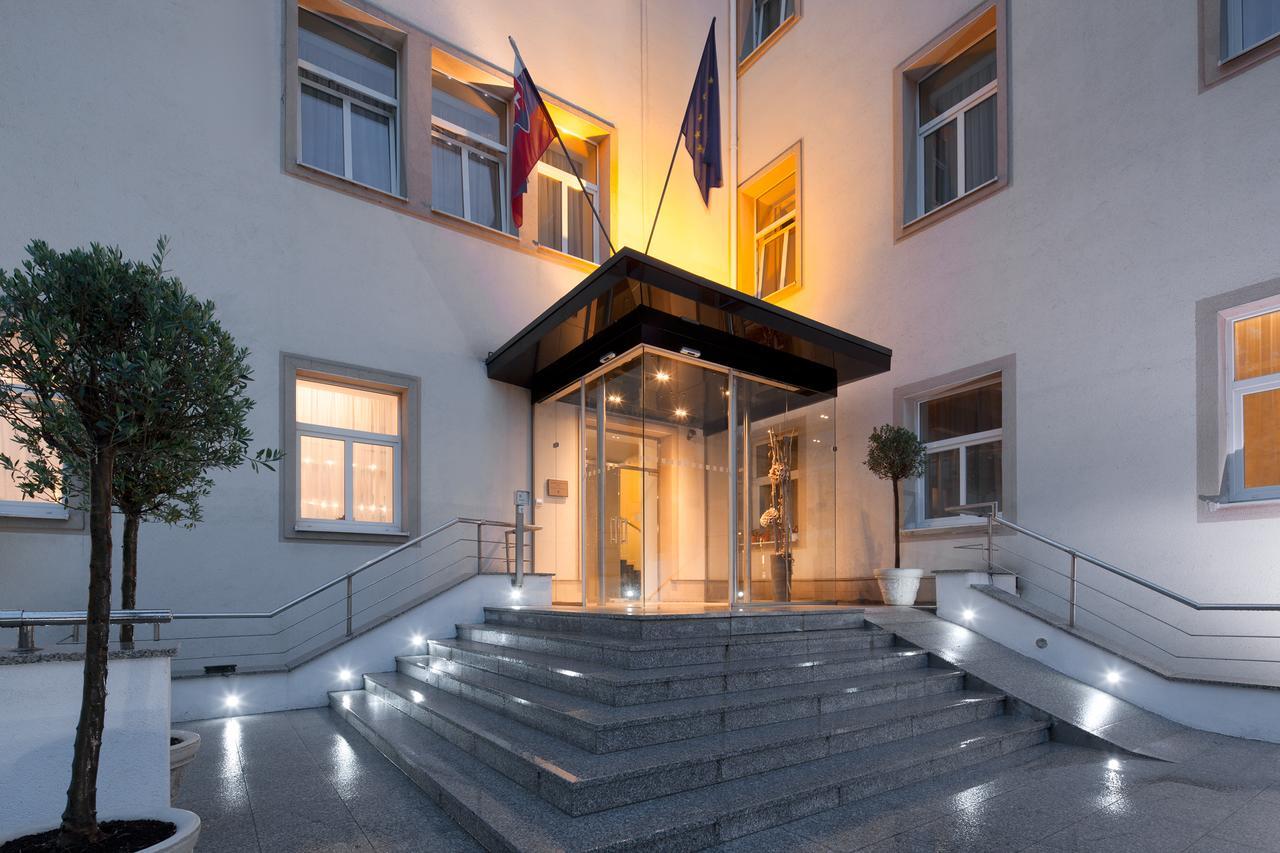 Hotel Mamaison Sulekova 4*
