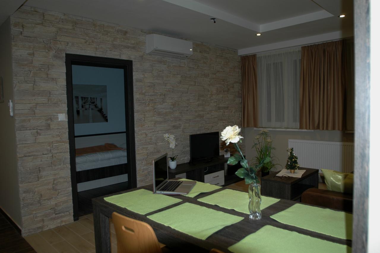 Apartments Viktor Apartment