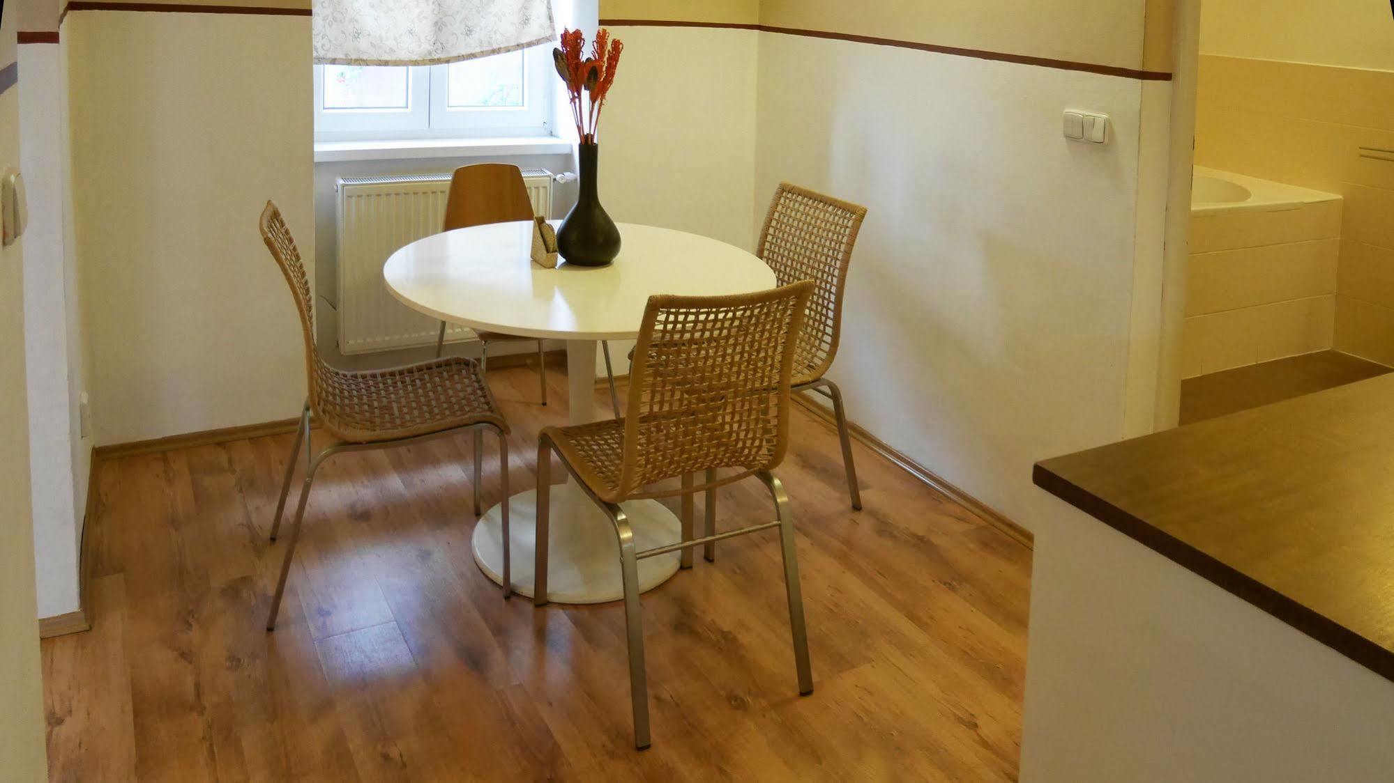 Courtyard Hotel 3*