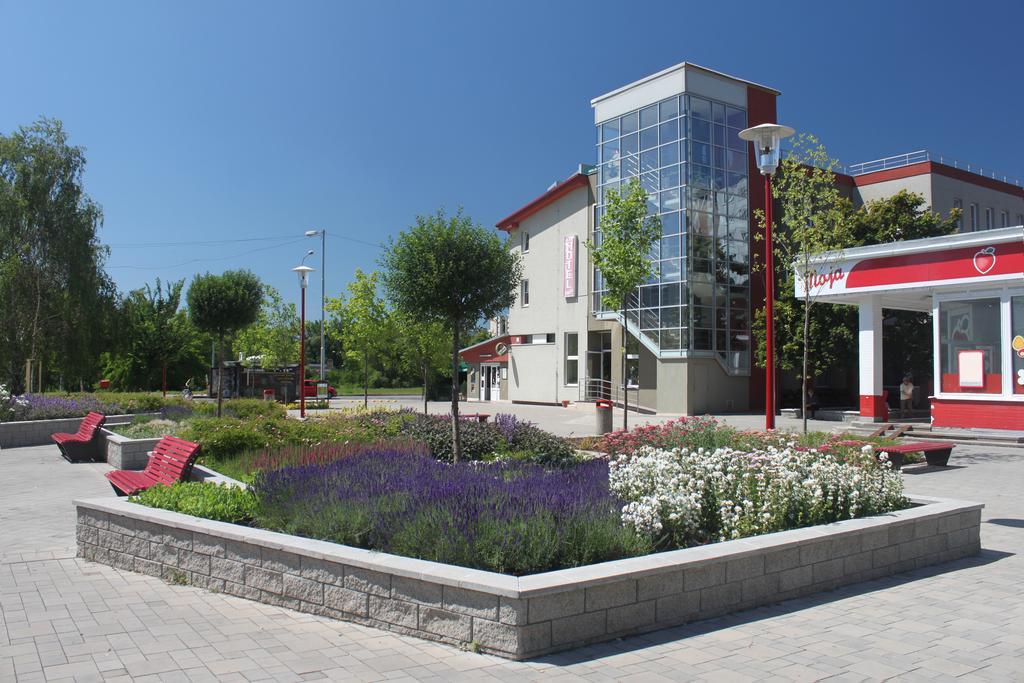 Dominika Hotel