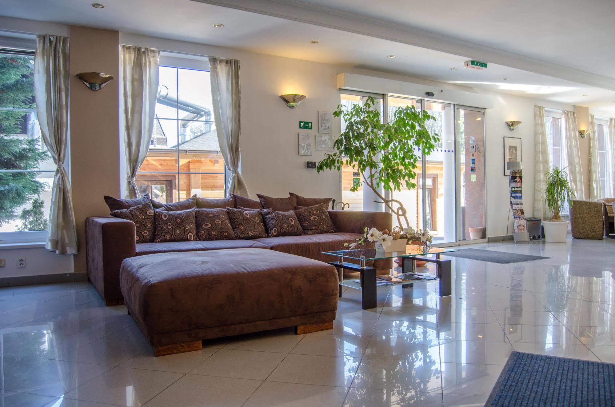 West 3* Bratislava