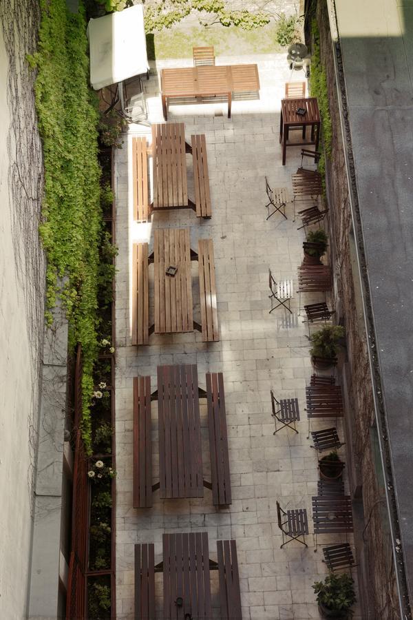 Patio Hostel *