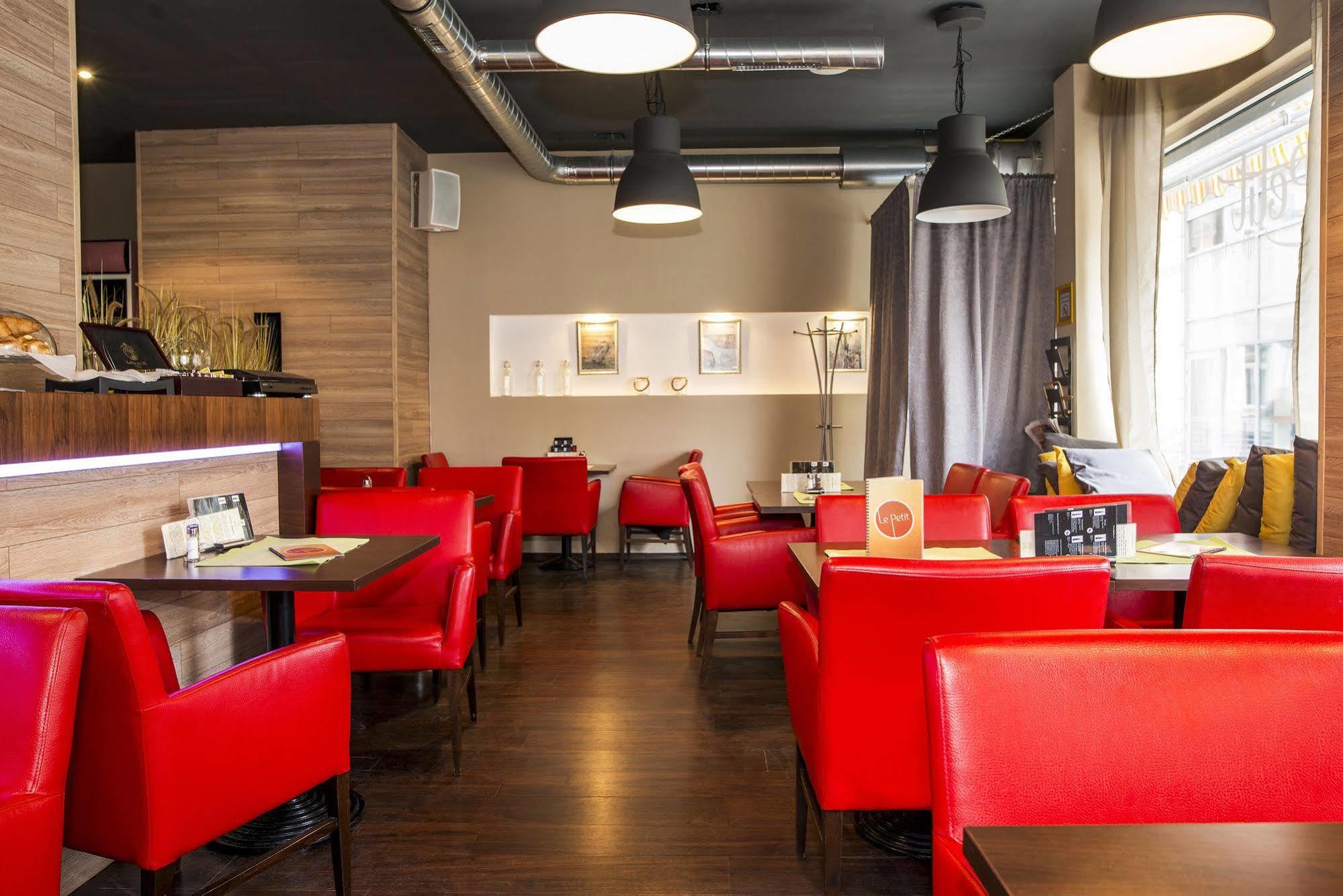 Petit 3* Bratislava