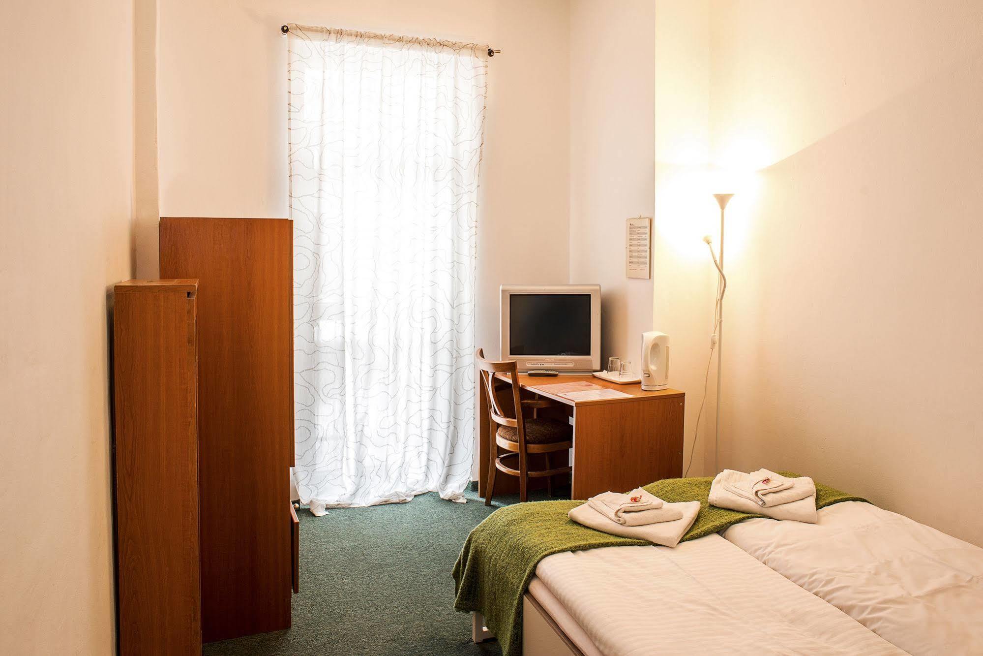 Hotel Petit