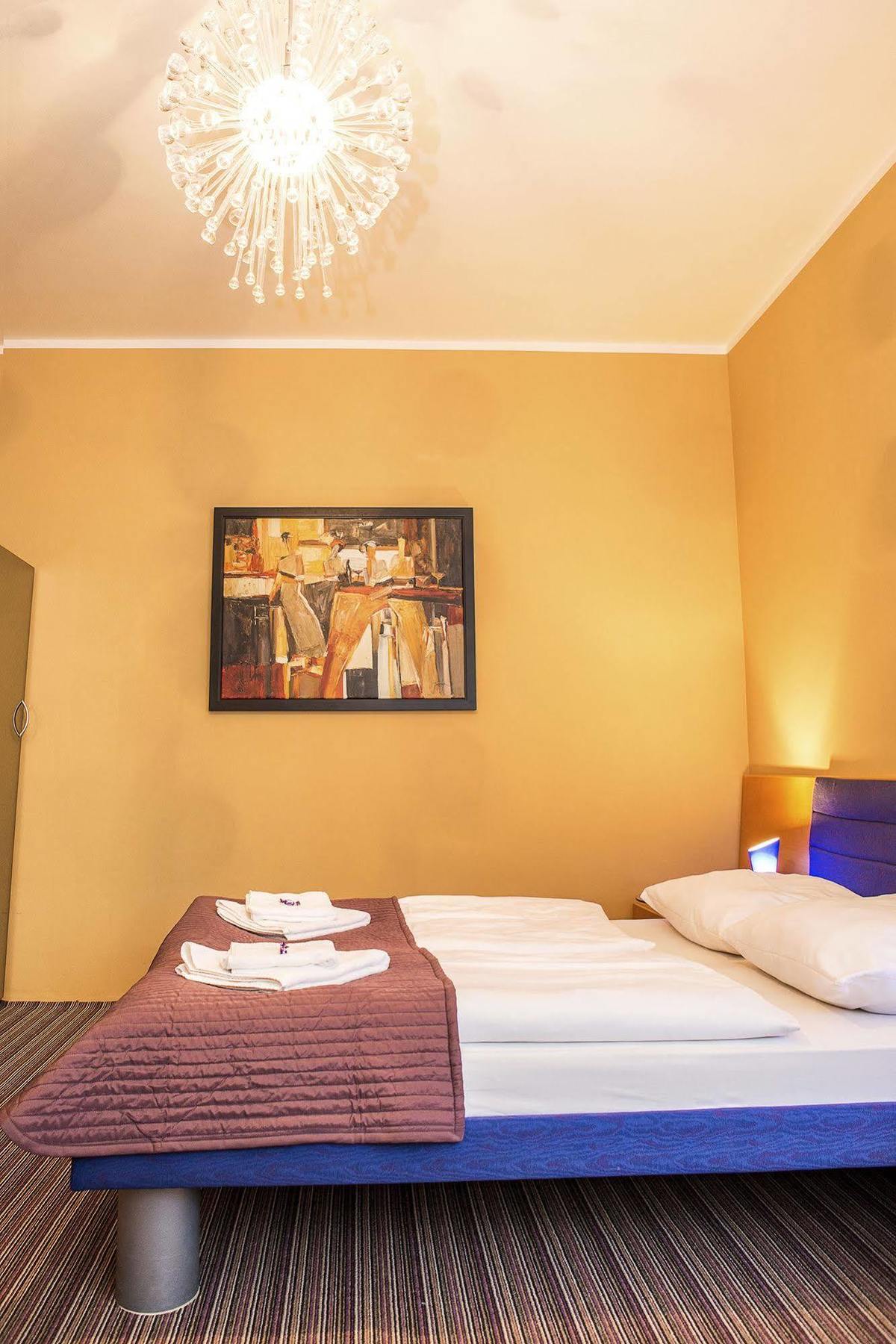 Hotel Petit 3*