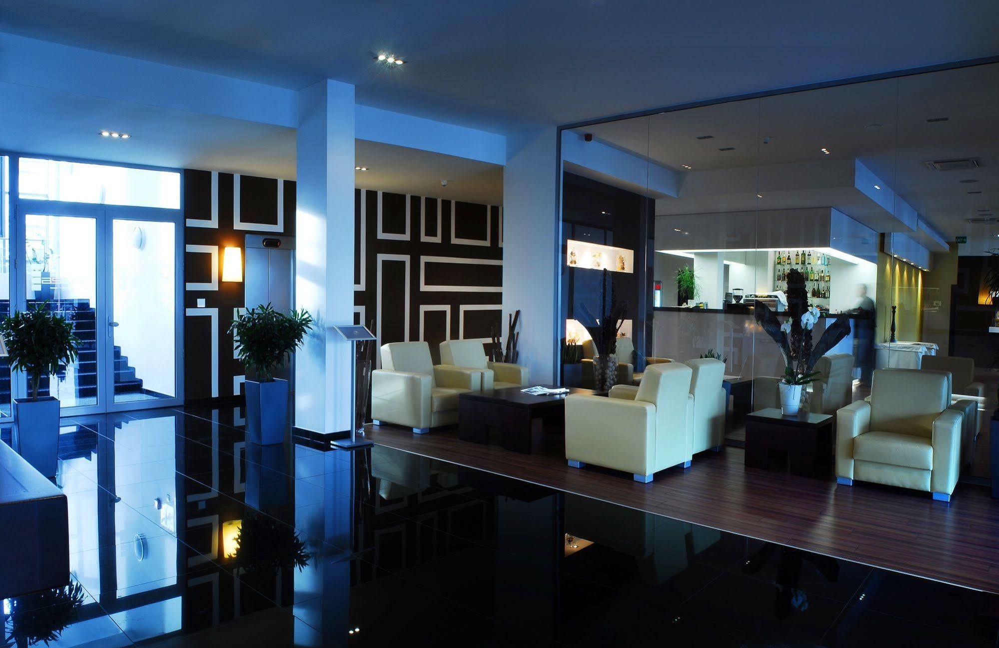 Hotel Aston