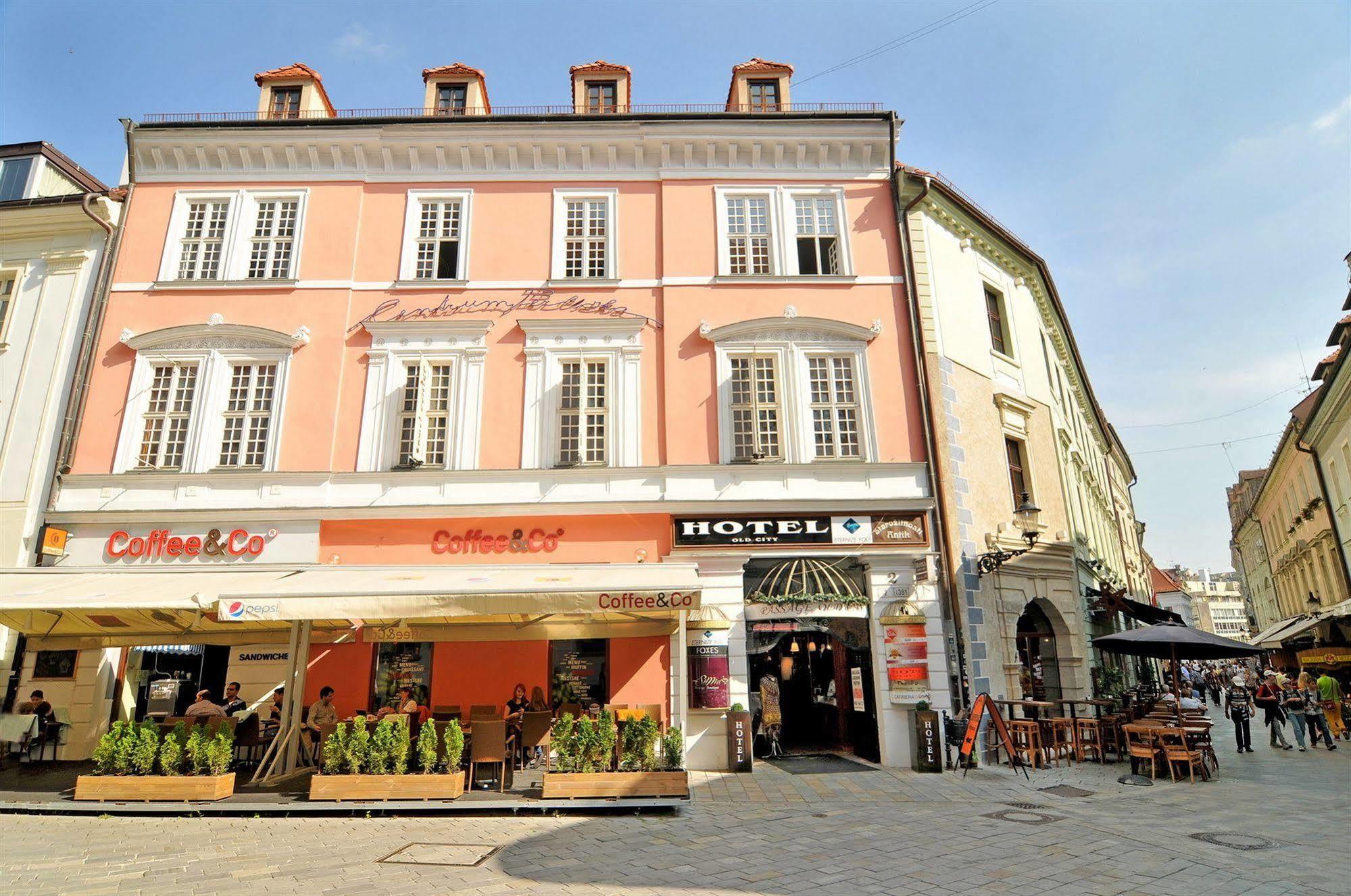 Hotel Old 2*