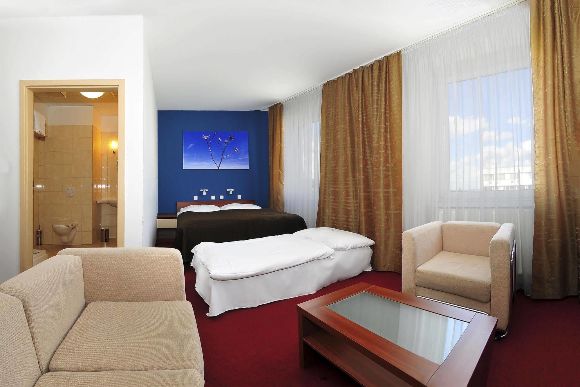 Hotel Color