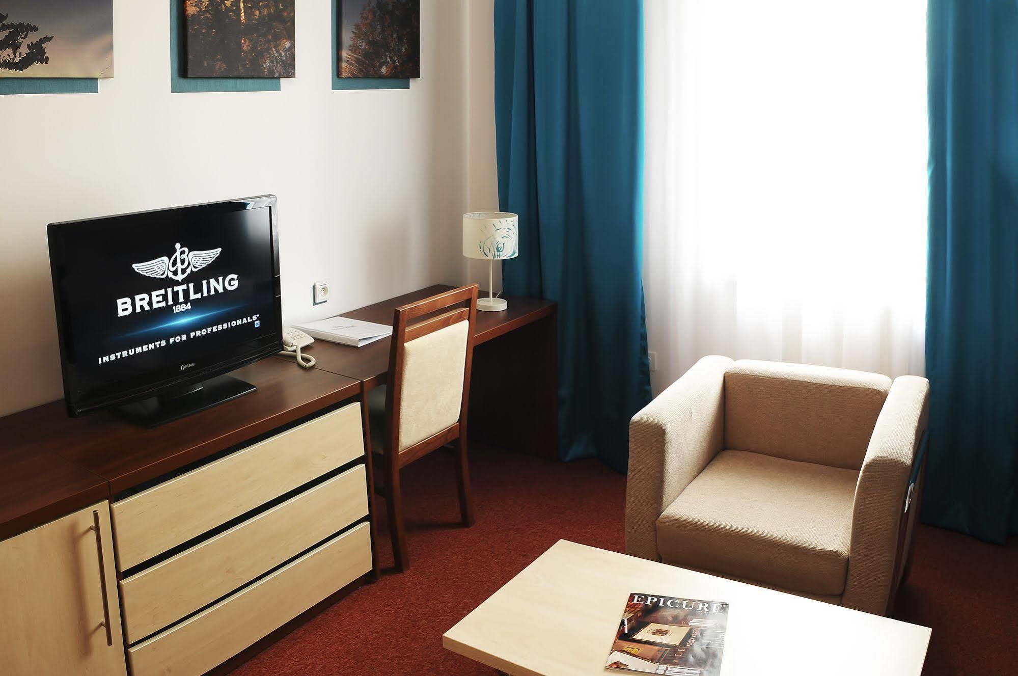Color Hotel 3*
