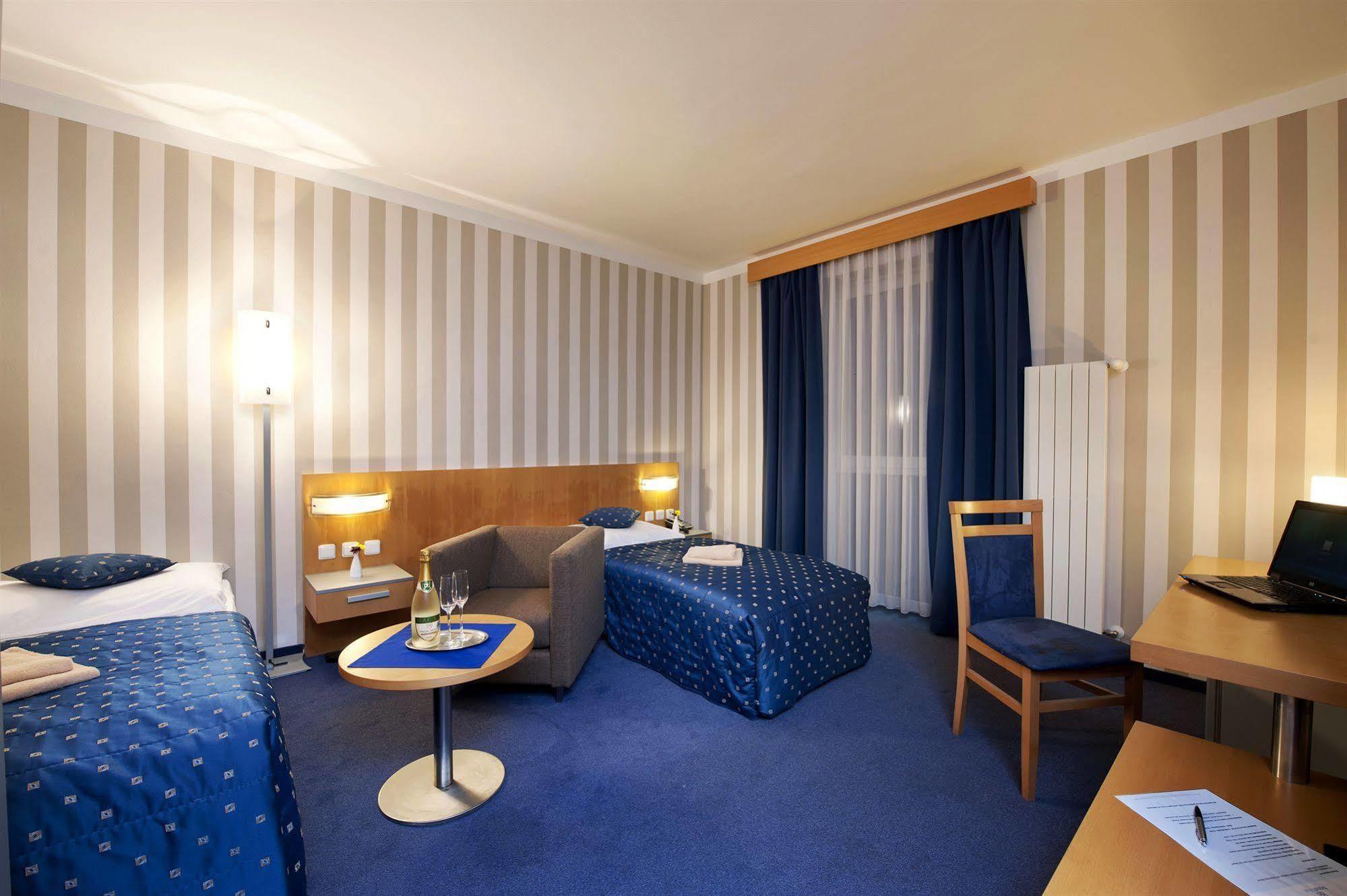 Blue Hotel 3*