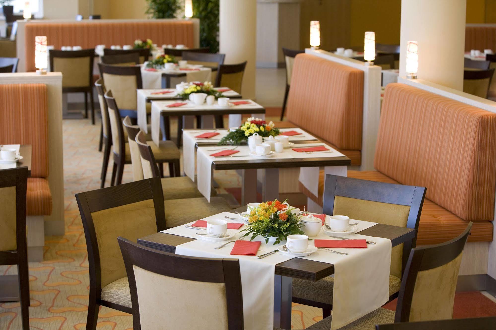 Vienna House Easy By Wyndham 3*