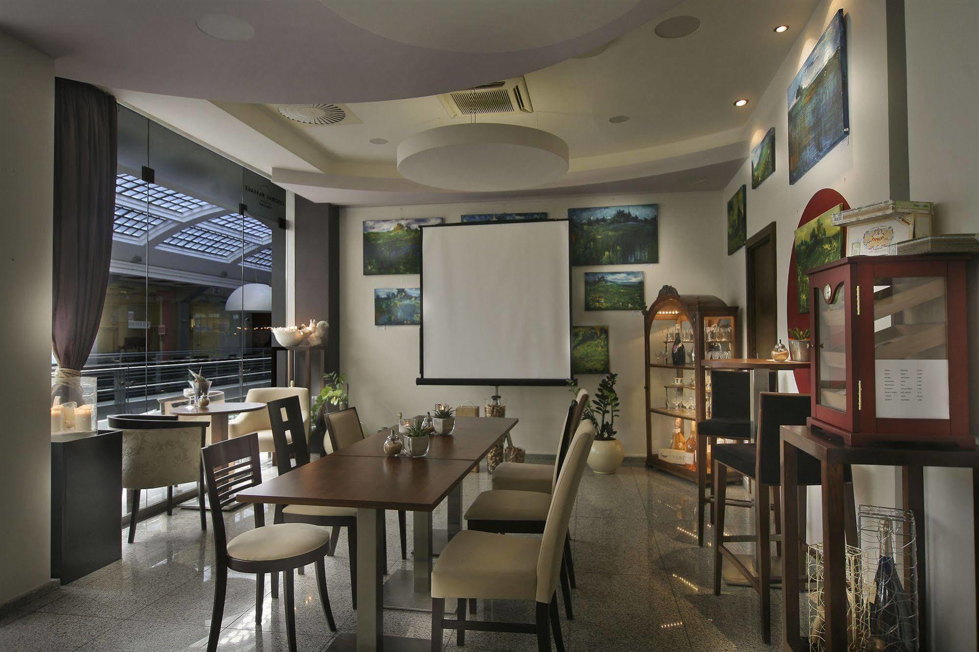 Art William Hotel 4*