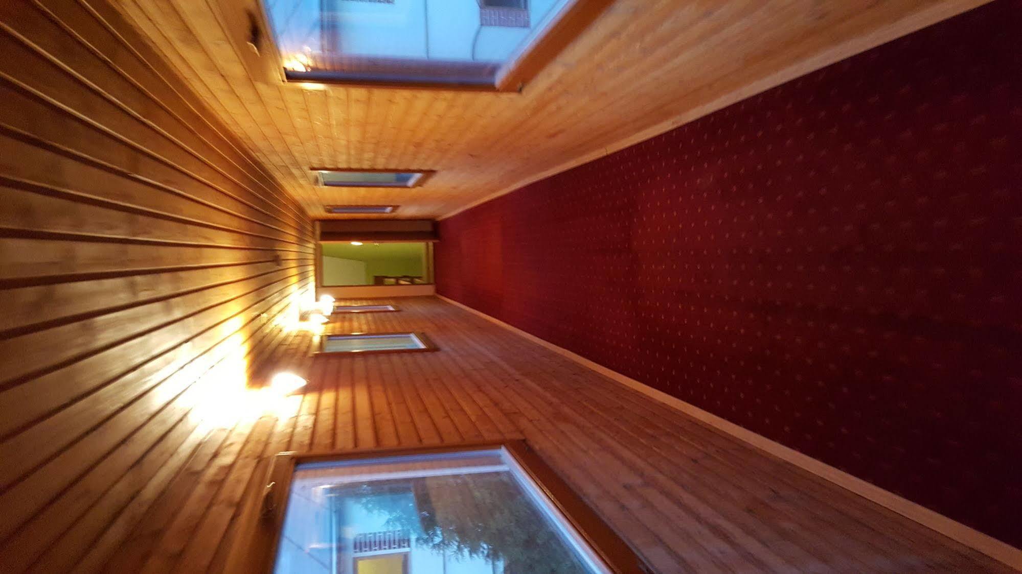 Hotel Carpatia