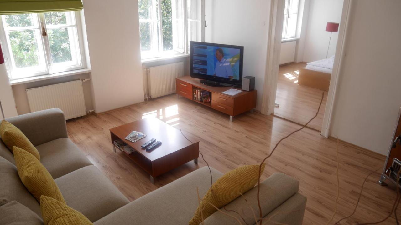 Apartment Apartments Bratislava *