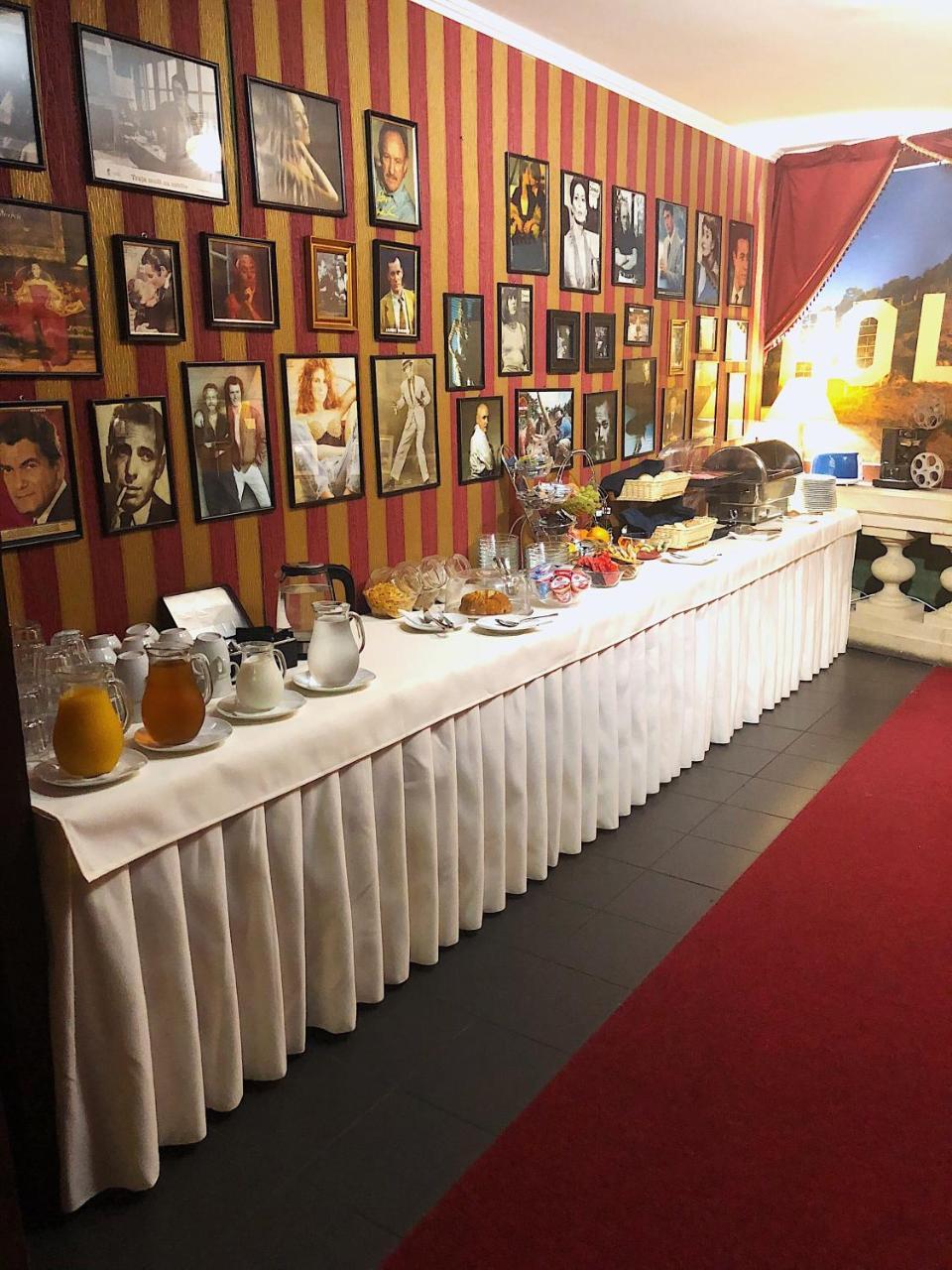 Khách sạn Film Bratislava