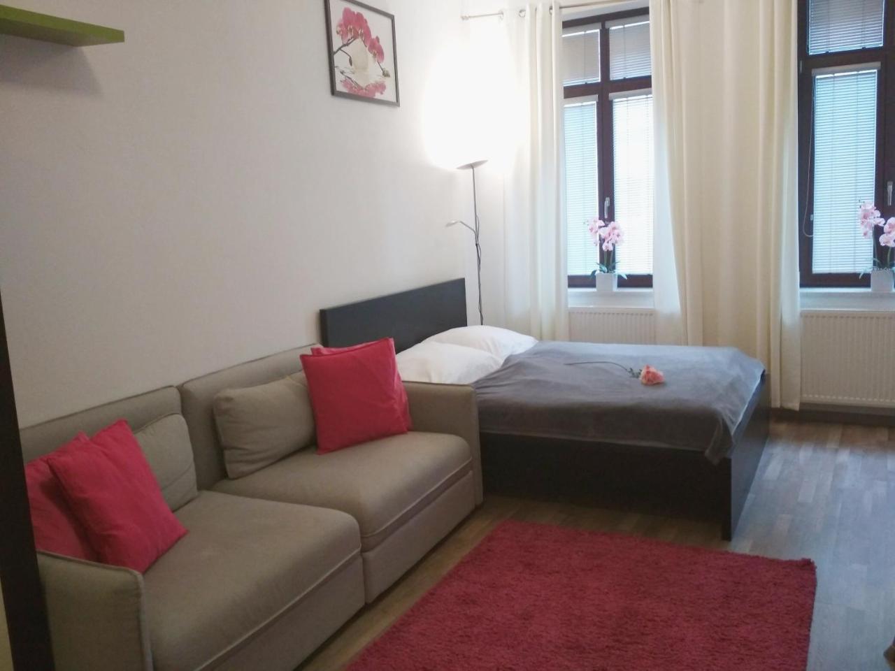In City Bastova Apartamento Bratislava
