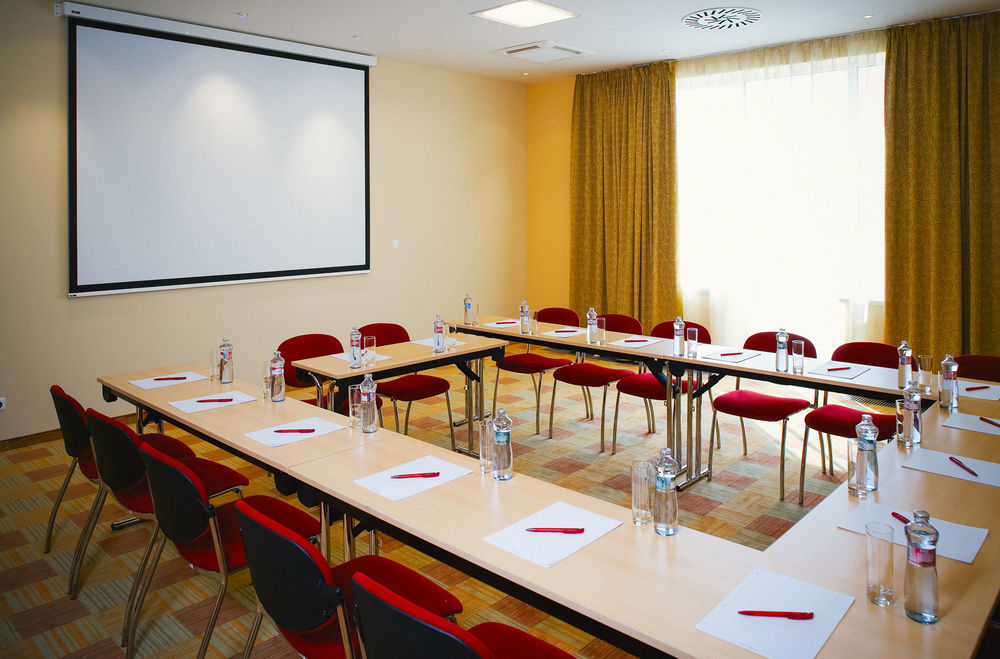 Hotel Vienna House Easy By Wyndham 3*