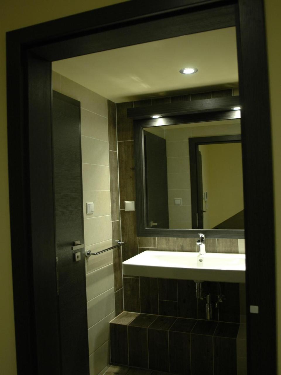 Apartment Apartments Viktor Bratislava