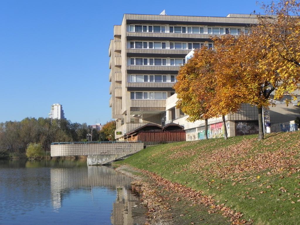 Garni Junior Hotel 3*
