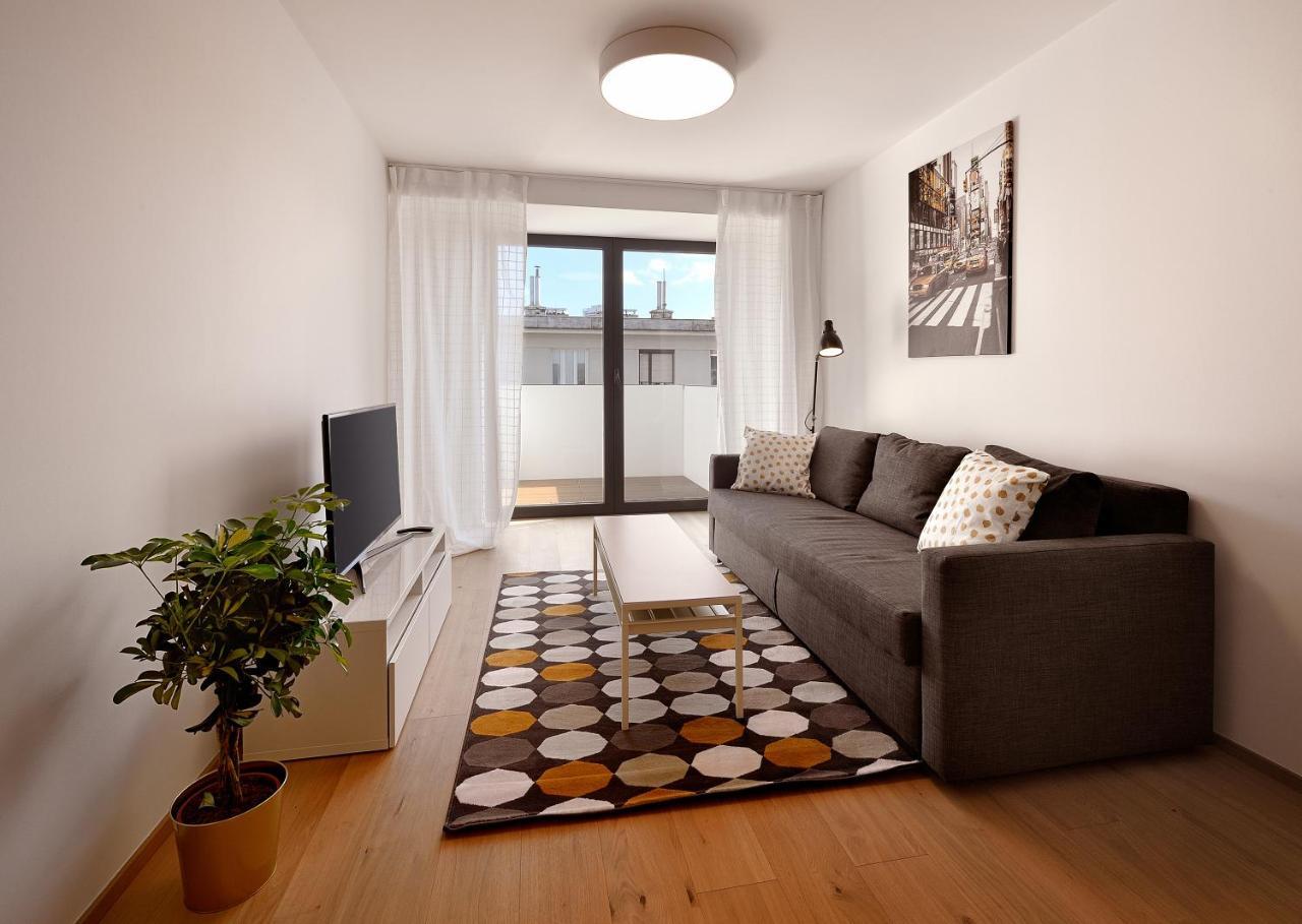 Smart & Living By Ambiente