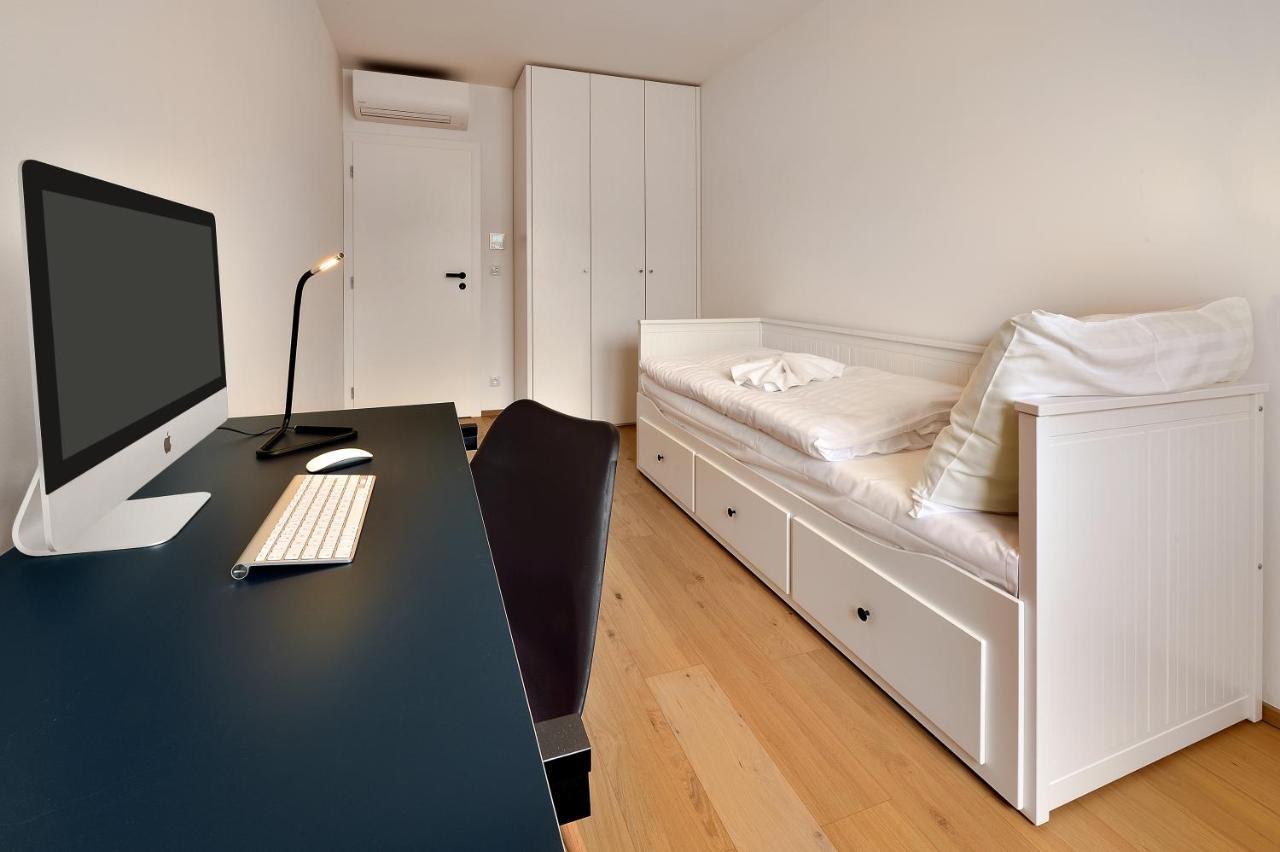 Smart & Living By Ambiente Apartment Pressburg