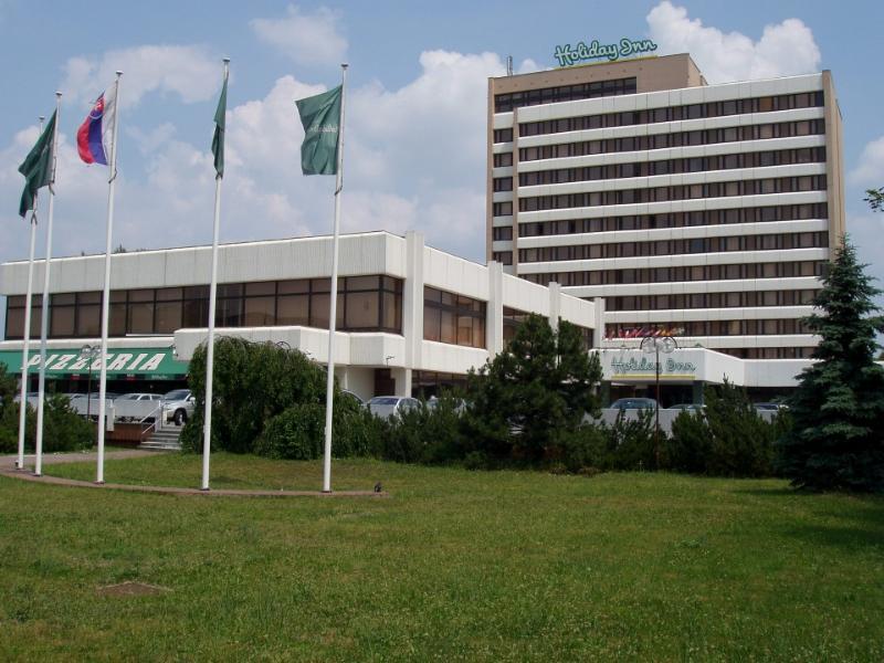Holiday Hotel 4*