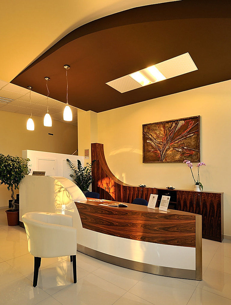 Melrose Apartment