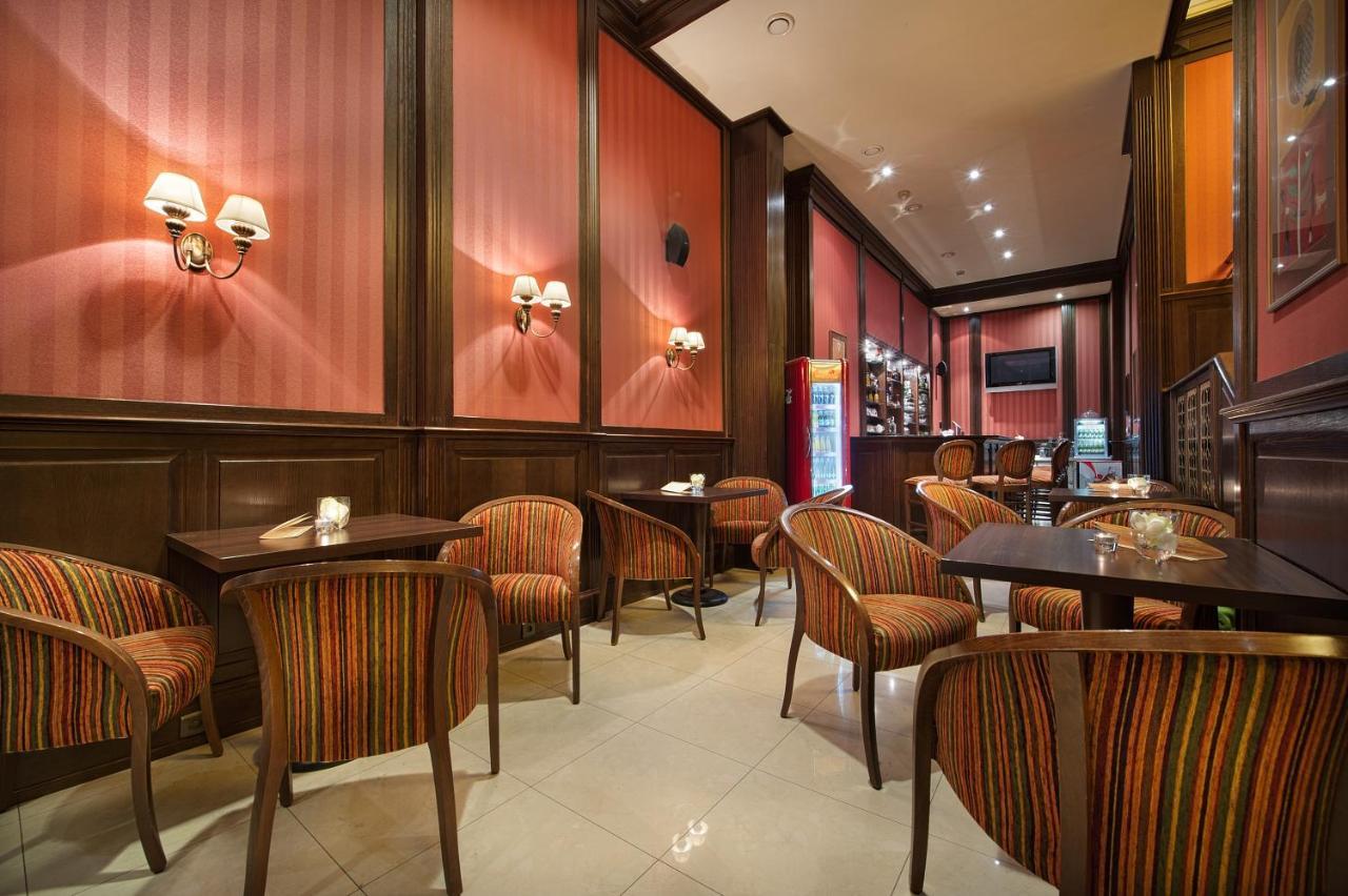 Apollo 4* Bratislava