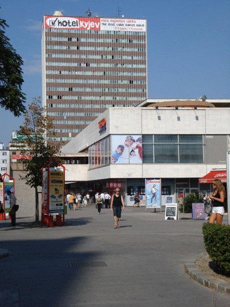 Kyjev 2* Bratislava