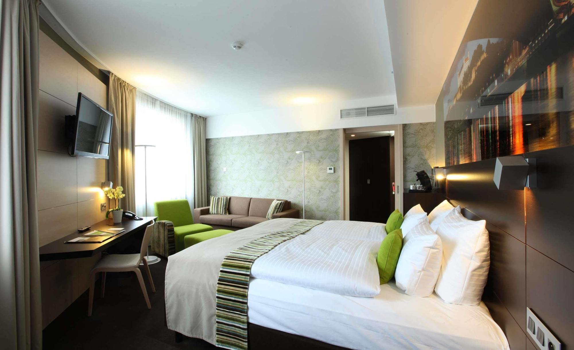 Hotel Lindner Bratislava, Part Of Jdv By Hyatt 4*