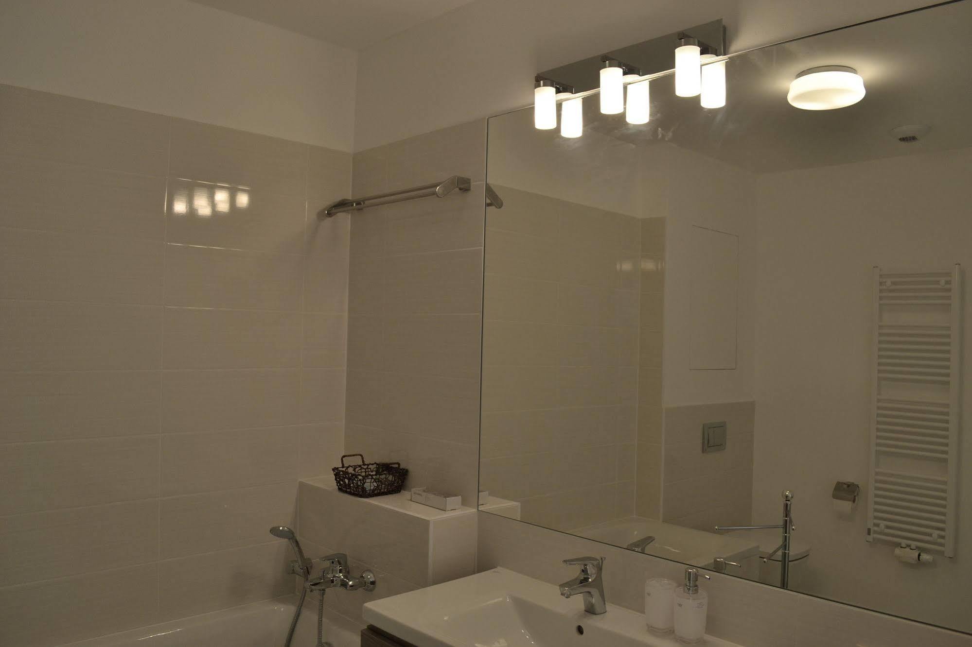 Panorama Apartment *