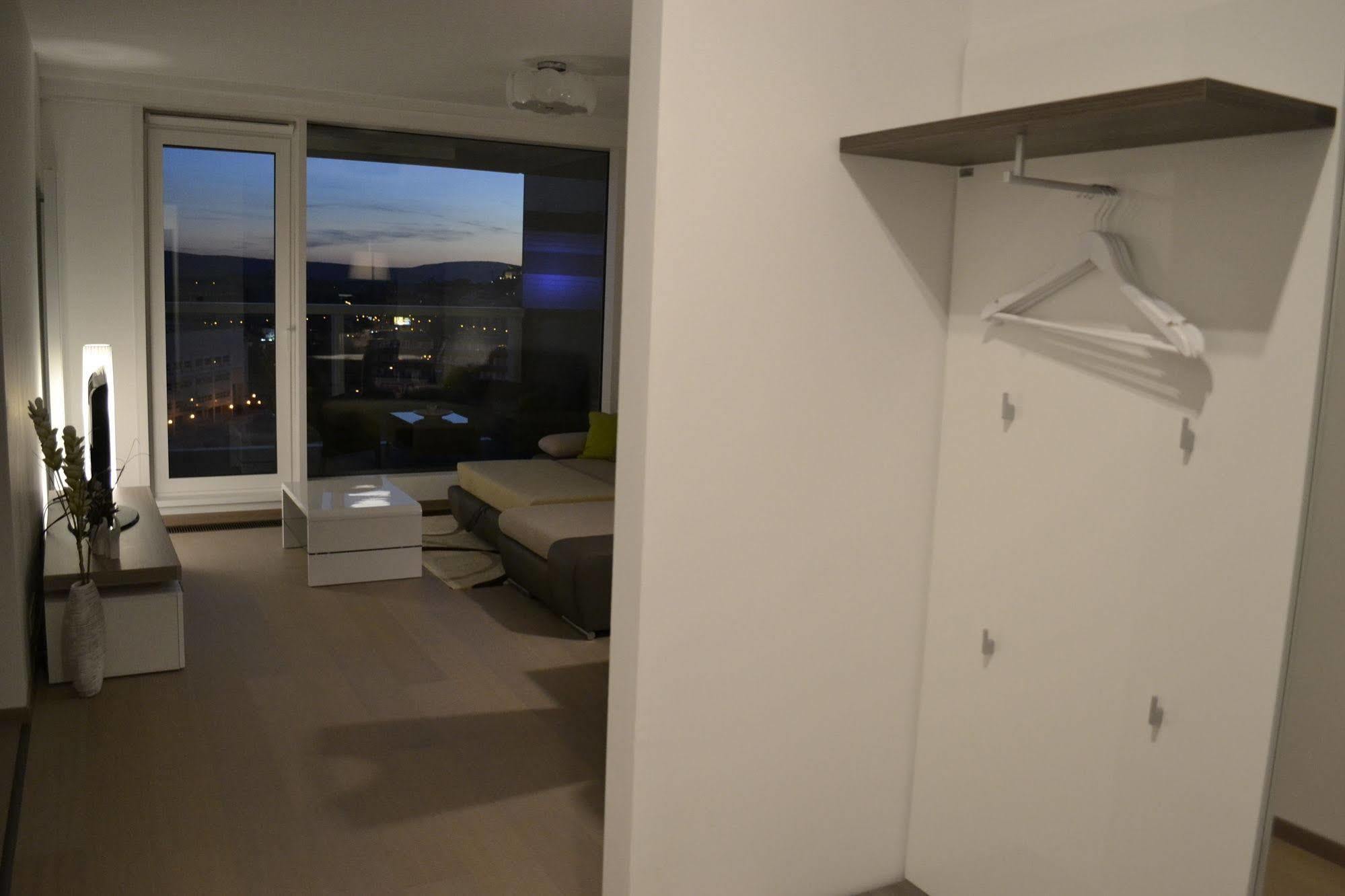 Apartment Panorama Apartment *