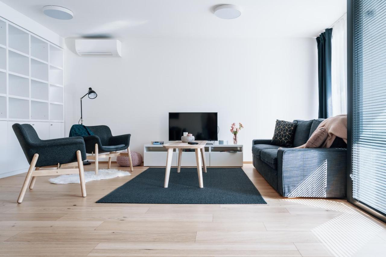 Smart & Living By Ambiente *