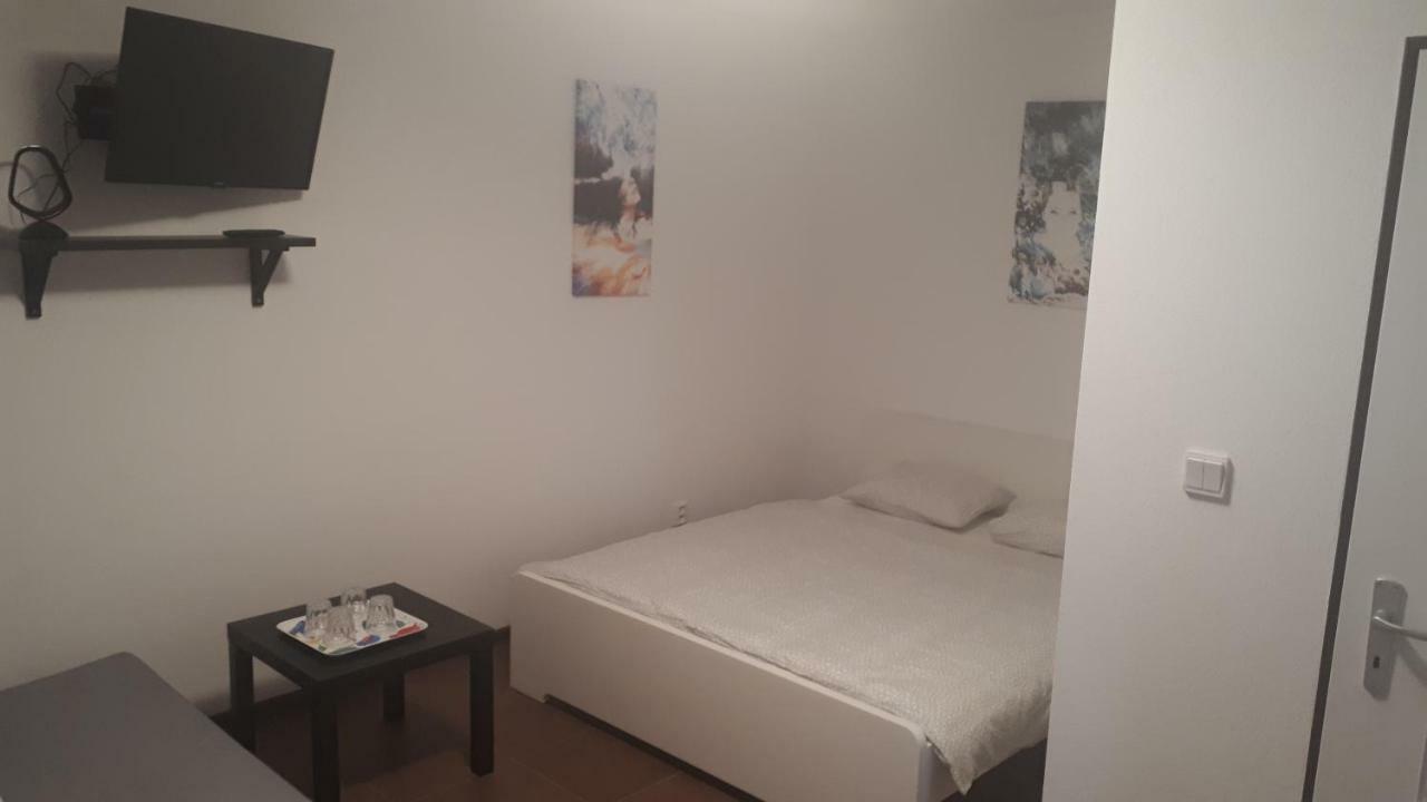 Apartment - Sukromie V Meste Bratislava